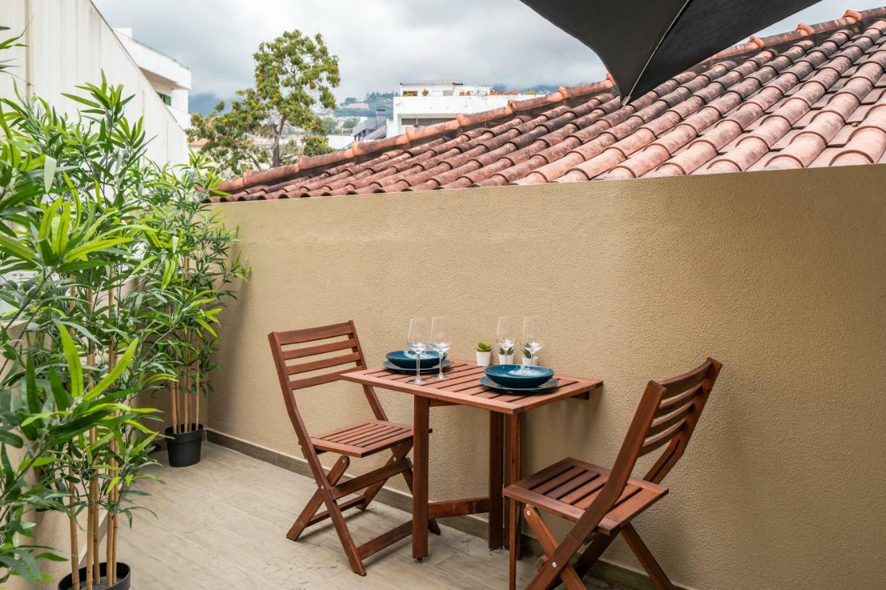 Drapes Design Apartments By An Island Apart Φουνκάλ Εξωτερικό φωτογραφία
